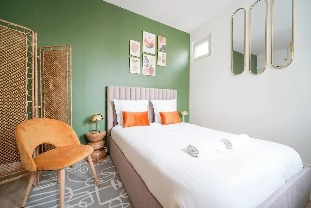 Green Studio Cosy And Confortable - IV Париж Франция